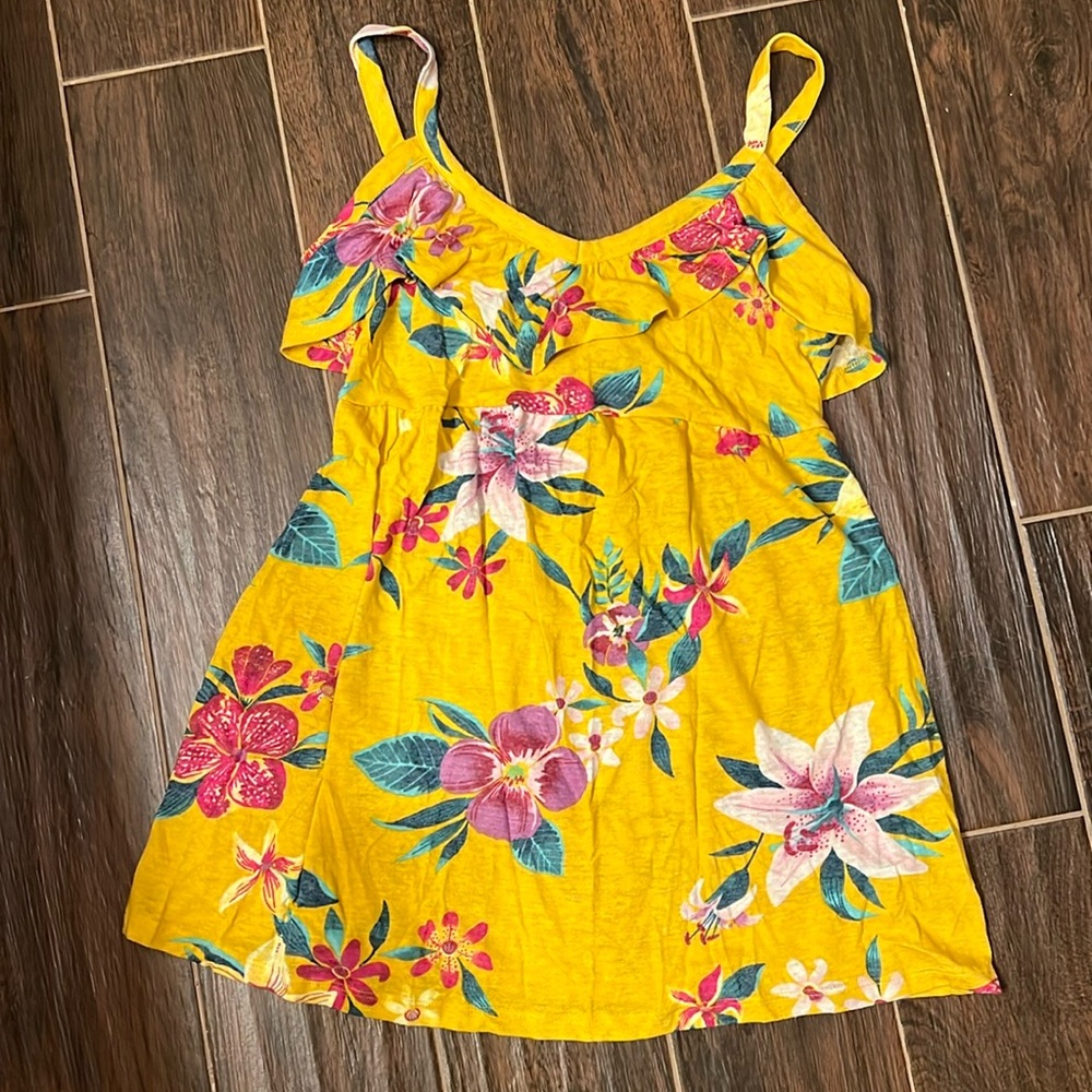 Old Navy Maternity size small yellow floral tank